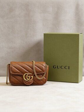Gucci GG Marmont Super Mini Bag